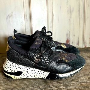 Steve Madden womens Jcliff shoes sneakers tennis shoes black gold sequins 9